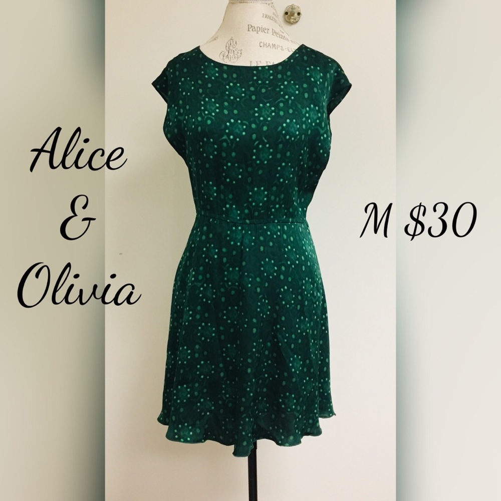 Alice & Olivia Emerald Green Silk blend dress